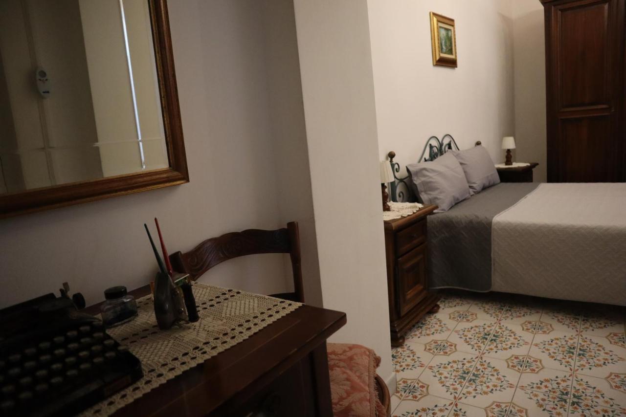 Storia Di Sofia Apartment Naples Exterior photo